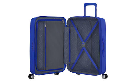 Innvendig organisering med en ekstra lomme med glidelås