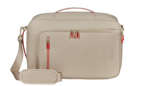 Oppfyller Ryanairs krav til størrelse for gratis håndbagasje om bord.