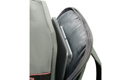 Laptop compartment 15.6"