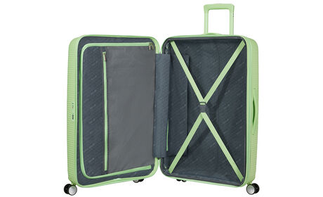 Innvendig organisering med en ekstra lomme med glidelås