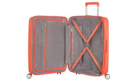 Innvendig organisering med en ekstra lomme med glidelås