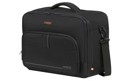 Oppfyller kravene til størrelse for gratis håndbagasje om bord hos Ryanair og Wizz Air