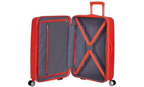 Innvendig organisering med en ekstra lomme med glidelås