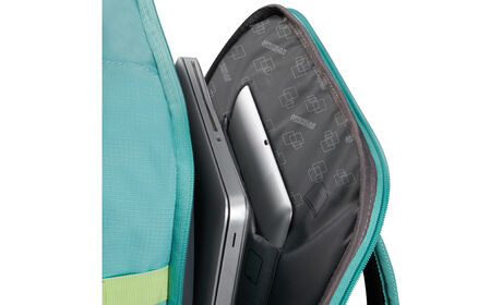 Laptop compartment 15.6"