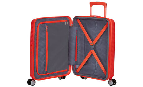 Innvendig organisering med en ekstra lomme med glidelås