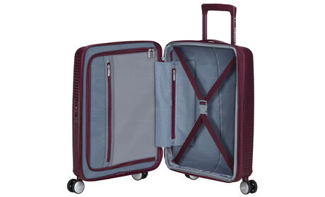 Innvendig organisering med en ekstra lomme med glidelås