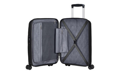 Innvendig organisering med en ekstra lomme med glidelås