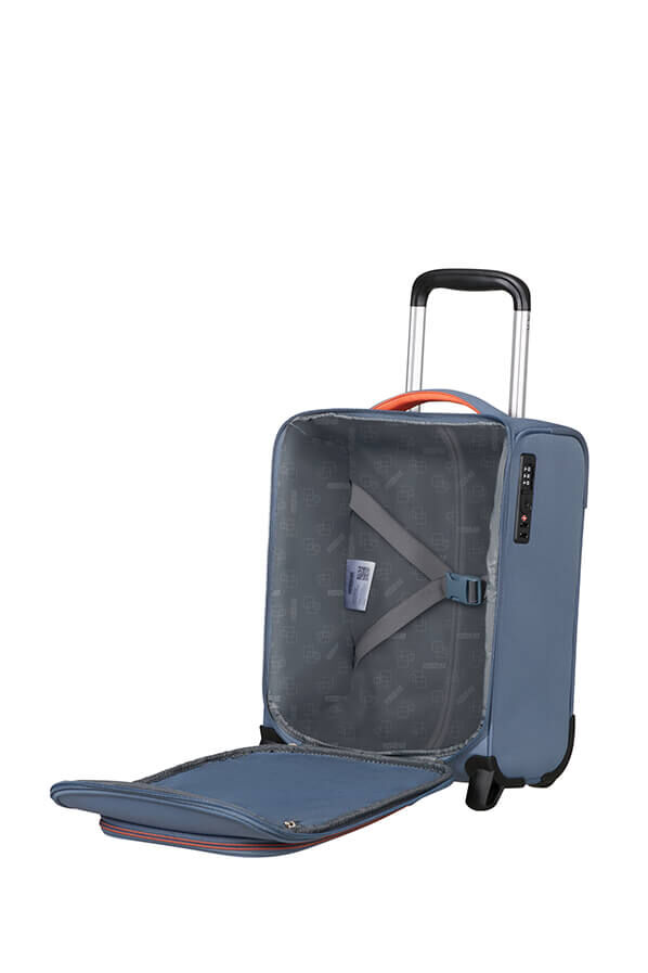 Cloudrider Koffert med 2 hjul S/M | American Tourister Cloudrider Upright Underseater Tsa  Gr&aring;bl&aring;