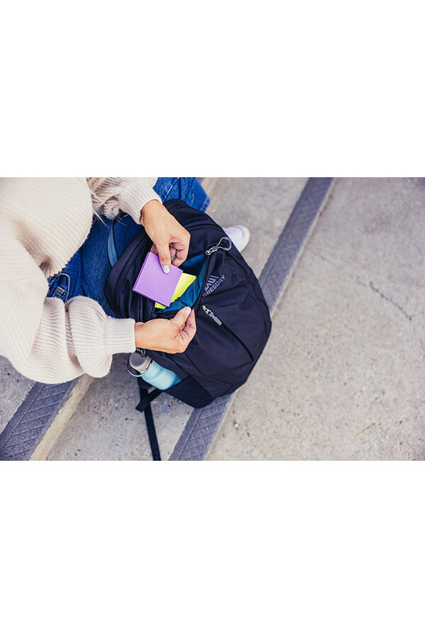 Gregory  RETNA 25  Mesa Brown