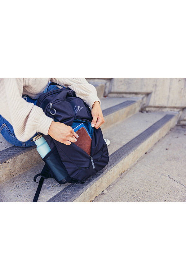 Gregory  RETNA 25  Mesa Brown