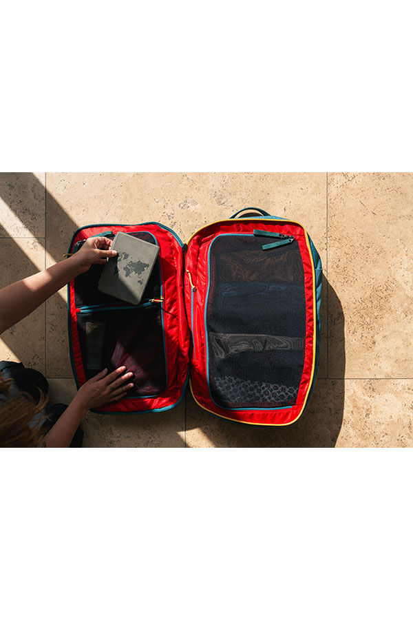 Gregory  Border 30  Pool Party