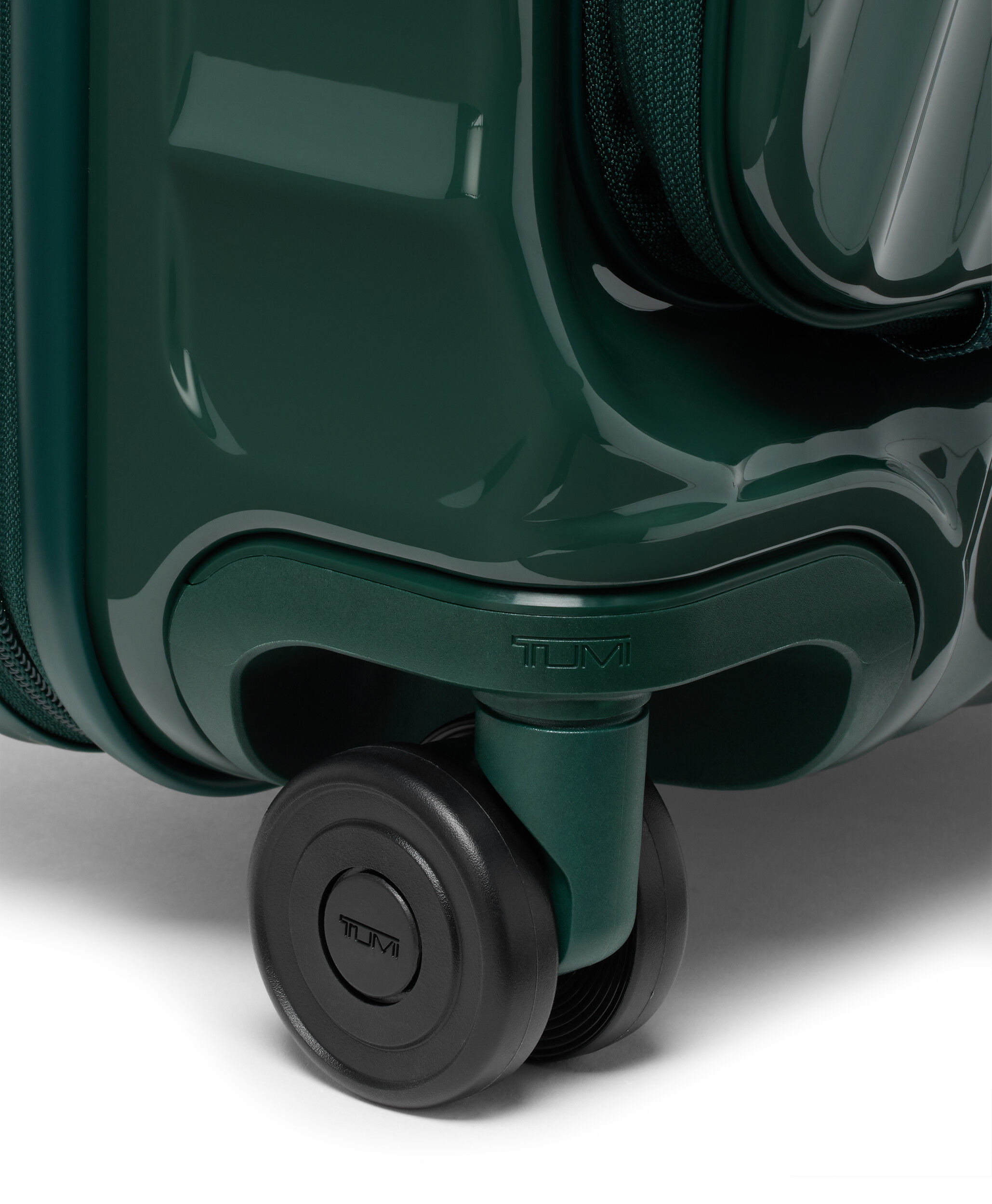 19 DEGREE FRONT ACCESS Utvidbar koffert med 4 hjul