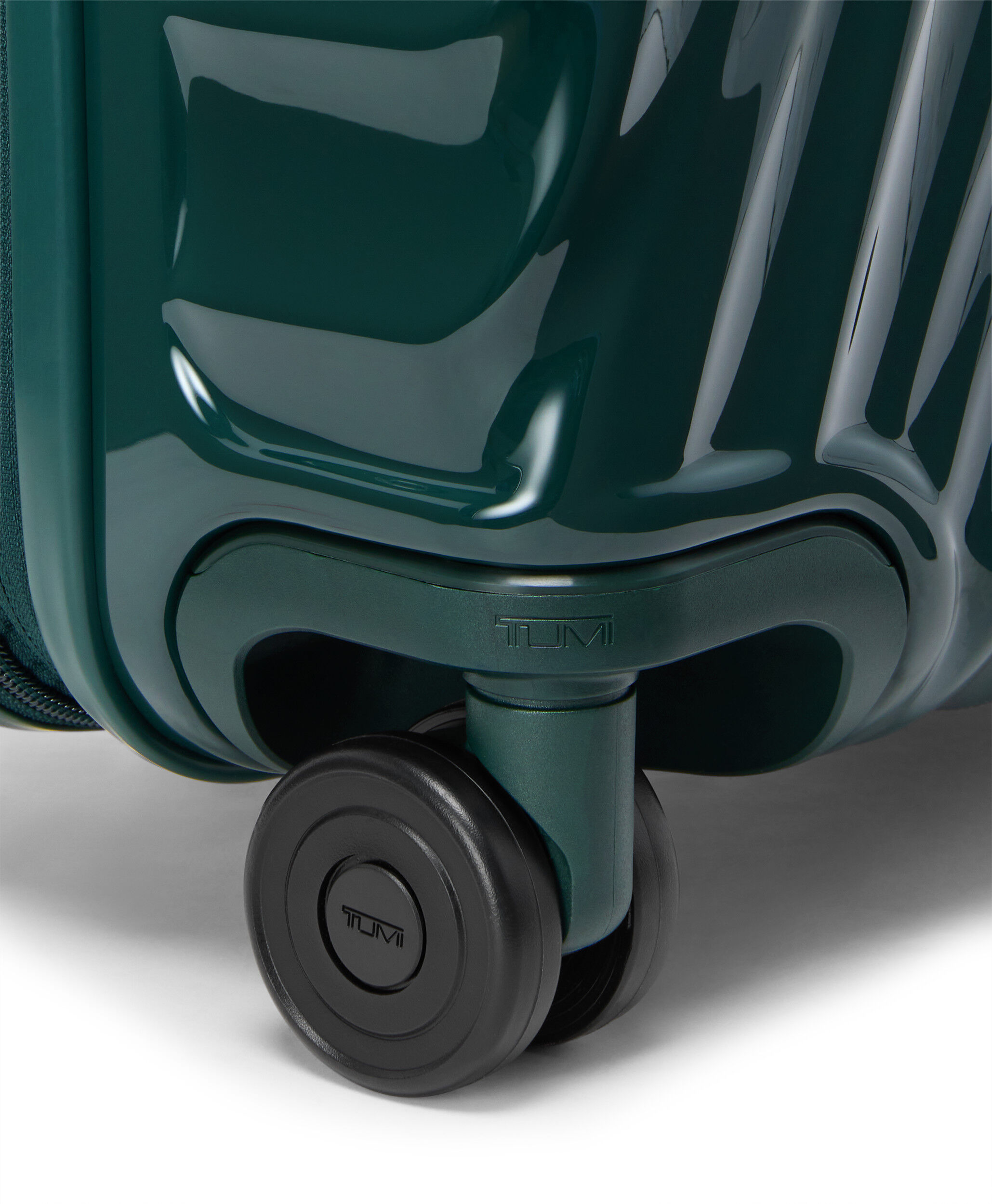 19 Degree Spinner Expandable (4 wheels) 55 cm - Cont.