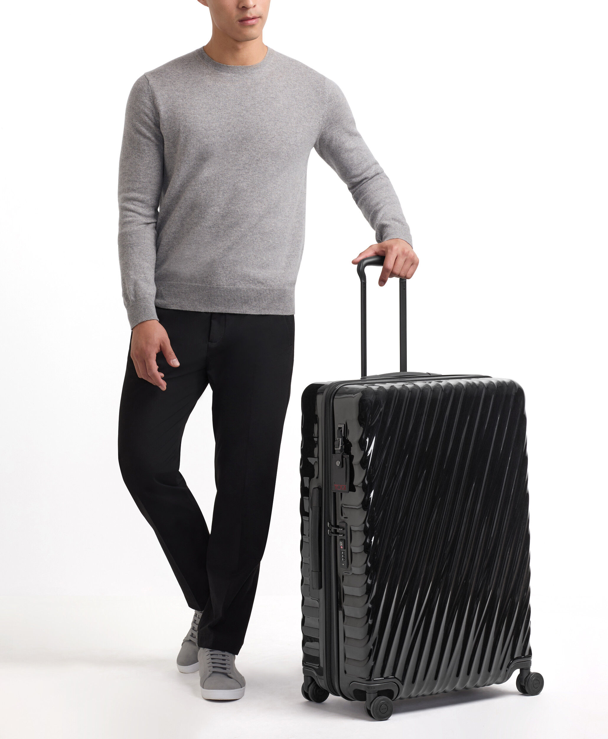 19 Degree Spinner (4 wheels) 77.5 cm