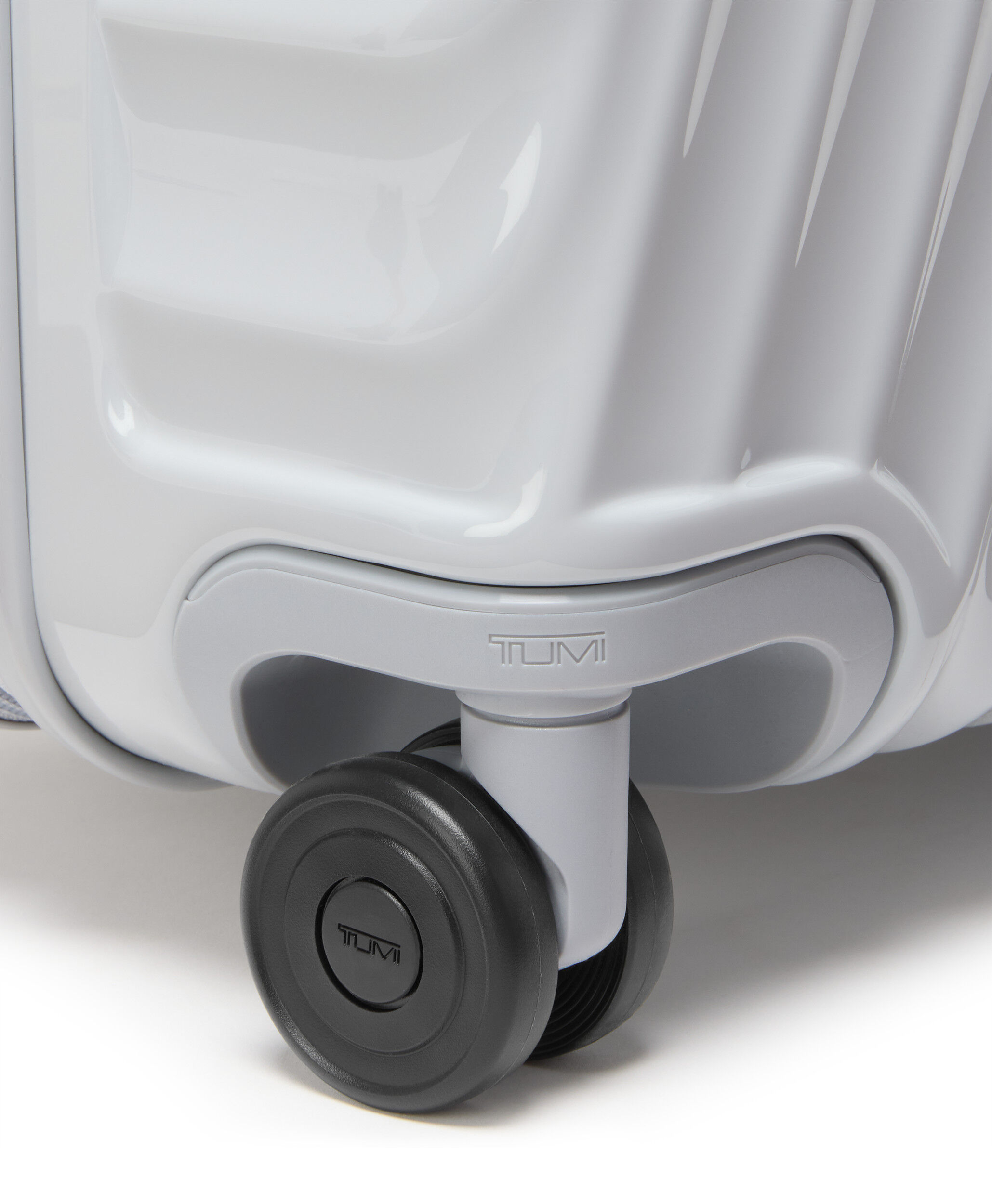 19 DEGREE Spinner Expandable (4 wheels) 55 cm - Int.