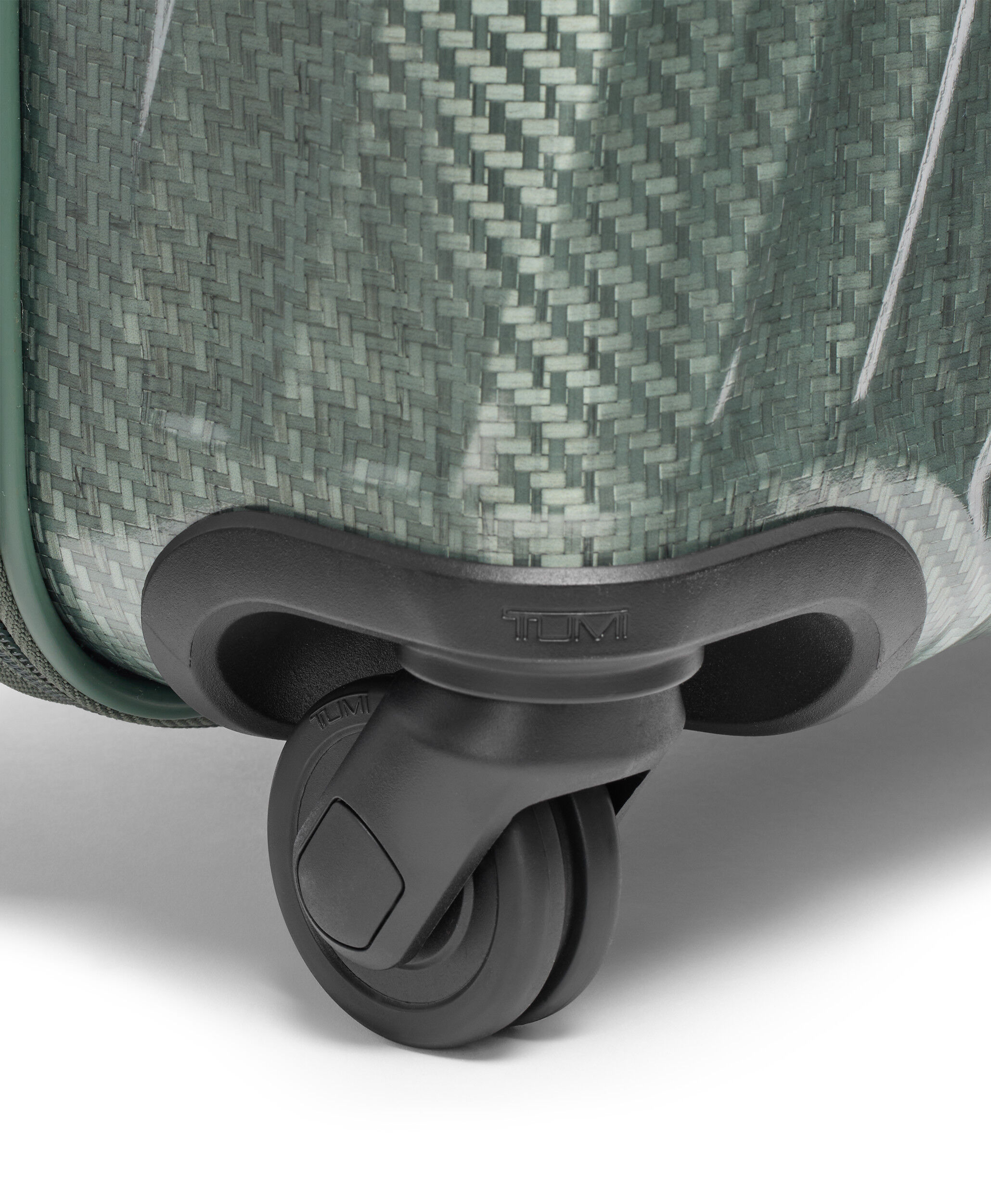 19 Degree Lite Spinner (4 wheels) 55 cm - Cont.