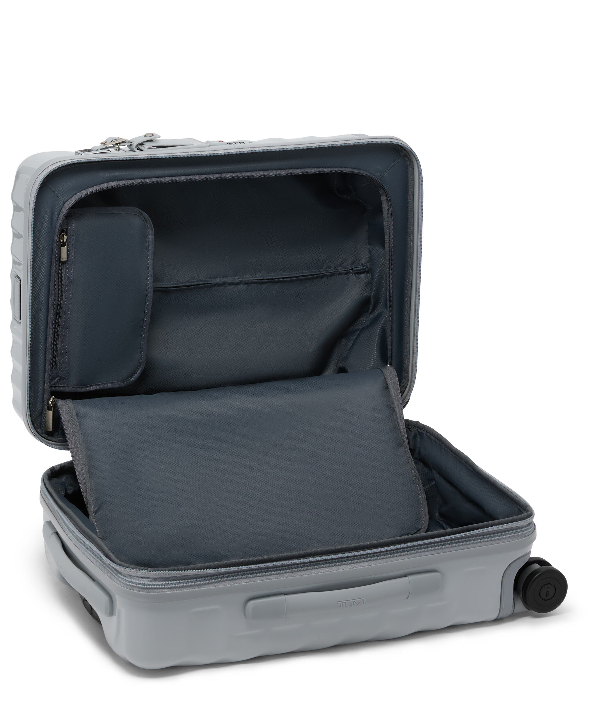 19 DEGREE Utvidbar koffert med 4 hjul 55 cm - Int.