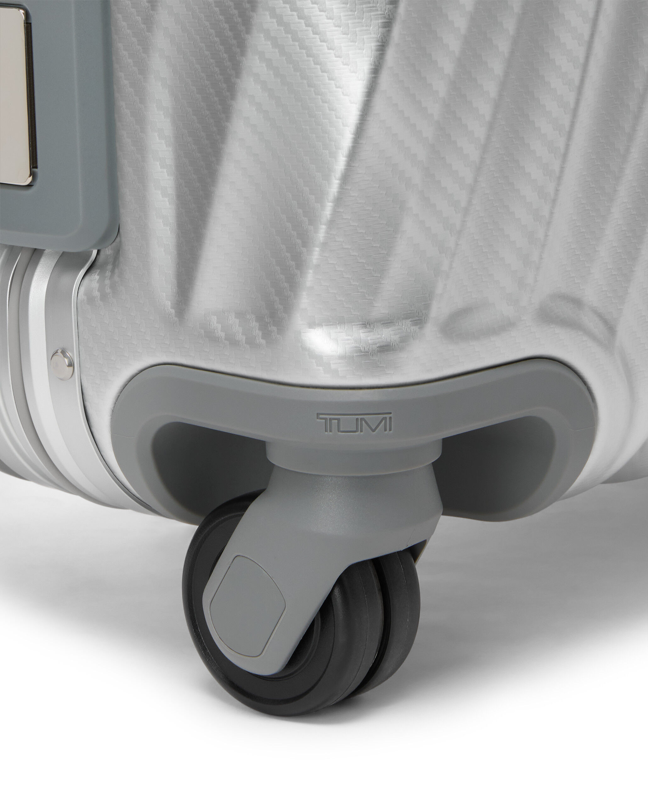 19 Degree Aluminium Koffert med 4 hjul 56 cm - Cont.