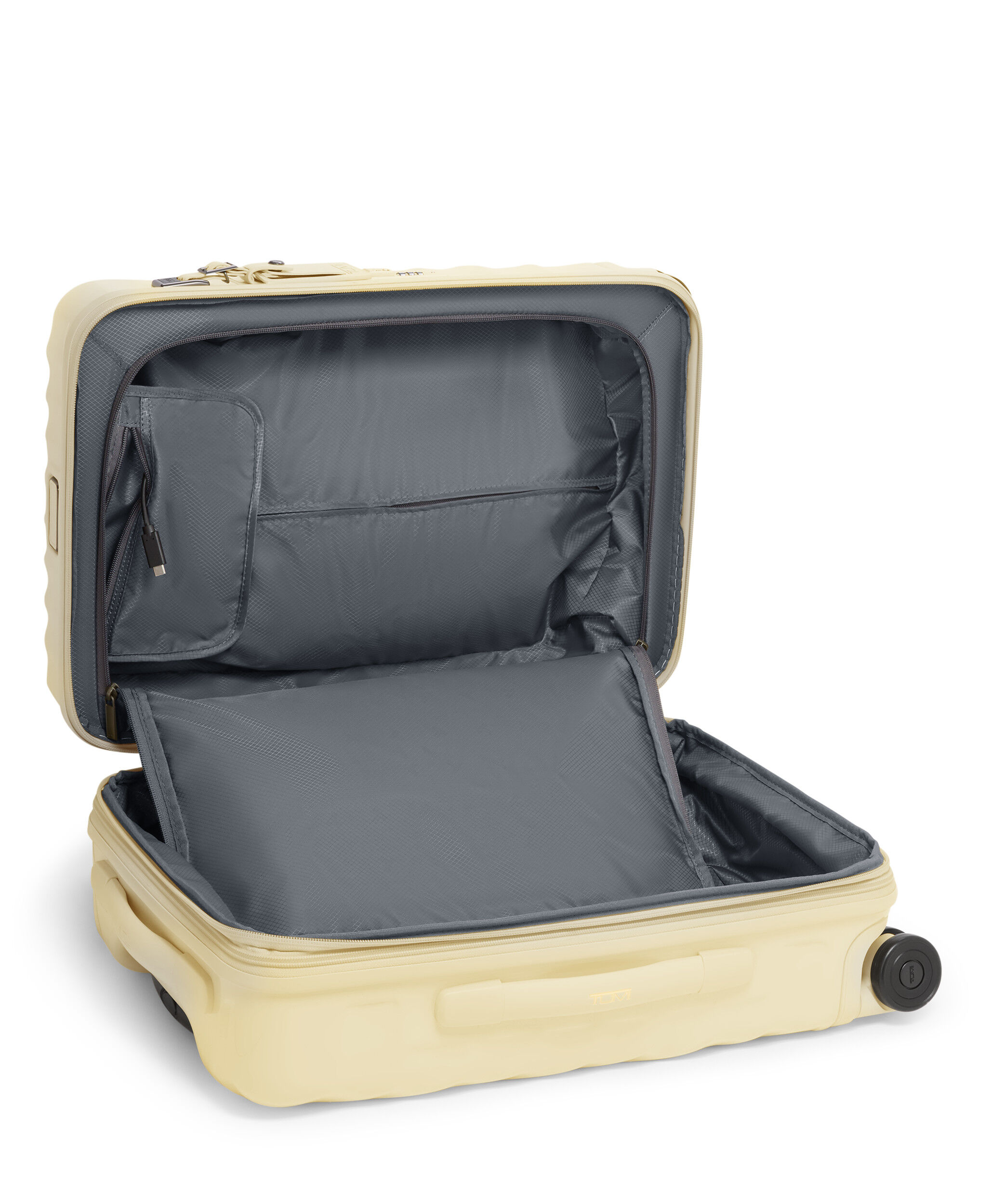 19 Degree Utvidbar koffert med 4 hjul 55 cm - Int.